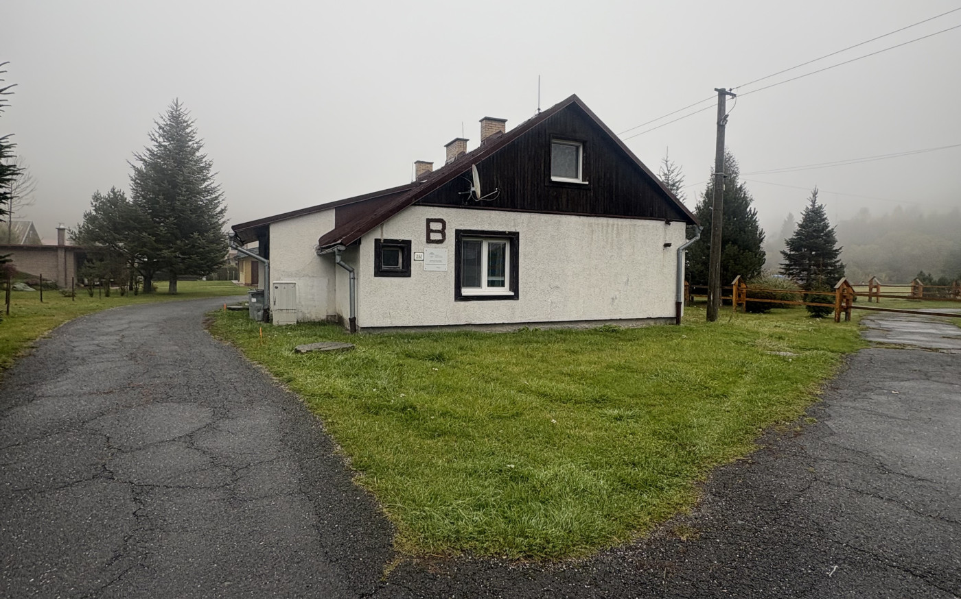 1. pristupová cesta