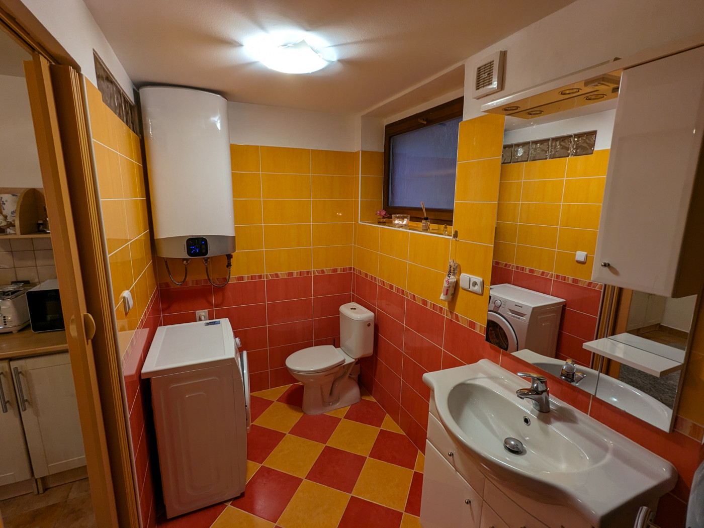 PXL_20231119_151537001.NIGHT