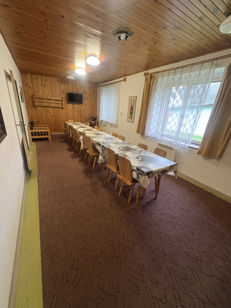 spoločenská miestnosť (2)