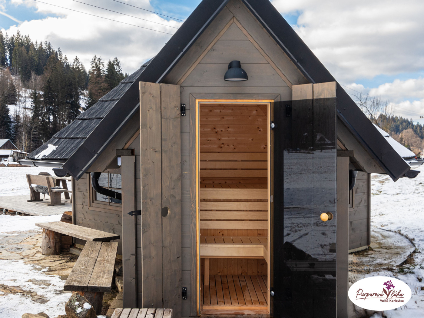 Purpurová luka_postel_kota sauna_1