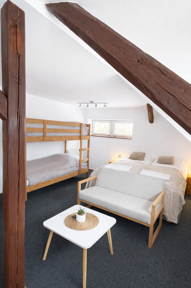 C692DCA9-B7CC-4EF1-9E77-D4A9BB6A9655