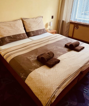 2B5E3BF9-1C13-4641-9EBC-C08A63B52F0D_1_201_a