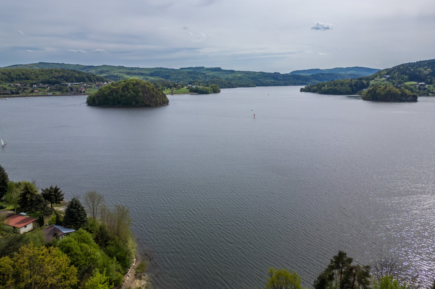 9. DJI_0058 Wiesiółłka na zewnątrz