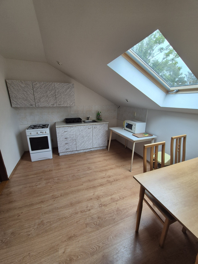 Stará škola - kuchyňa poschodie 