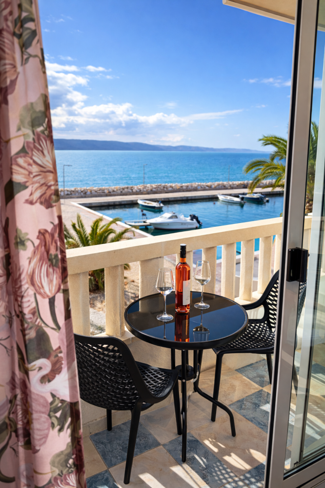 AFB1B975-8D7F-4D2F-8D2D-E3D8D9268605 (1)