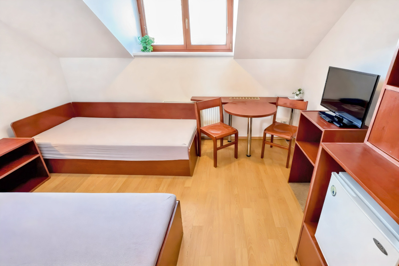 Dvoulůžkový pokoj s oddělenými postelemi